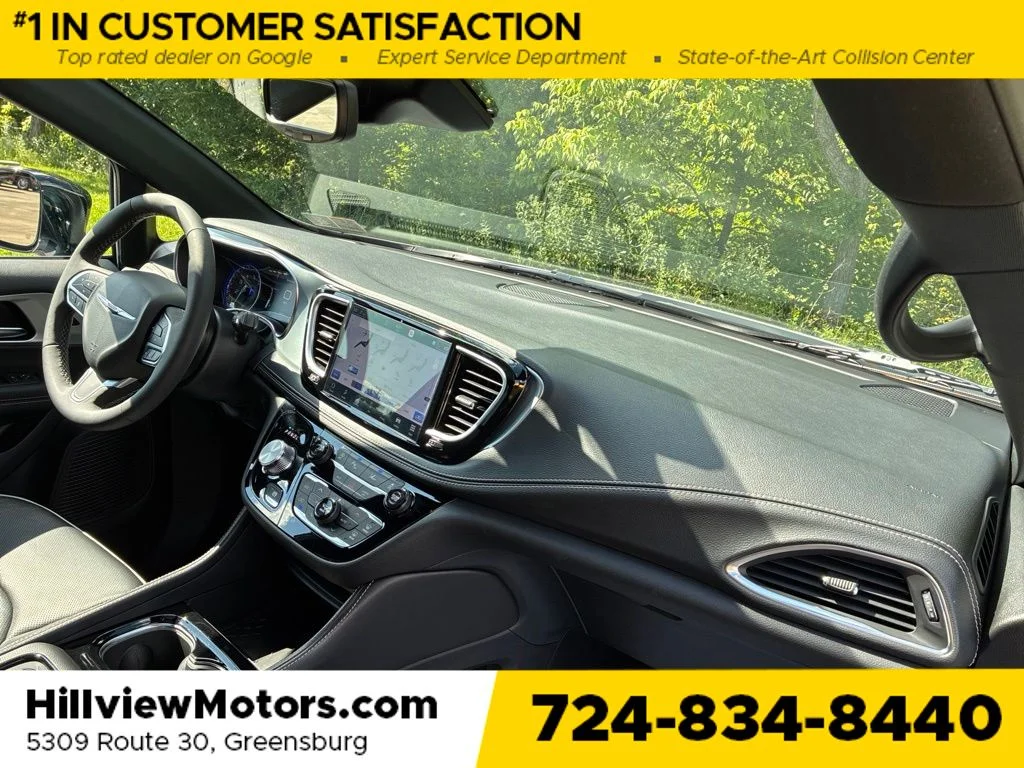 Used 2026 Bright White Clearcoat Chrysler Limited image 23