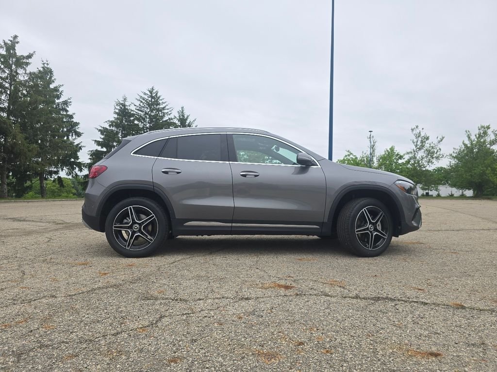 New 2026 Mountain Grey Metallic Mercedes-Benz GLA 250 image 16