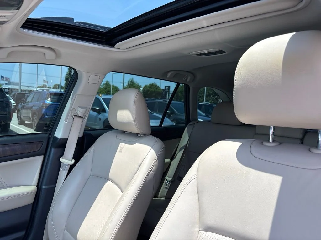 Used 2018 Blue Subaru 2.5i image 5