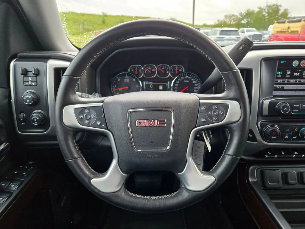 Used 2018 Gray GMC SLT image 21