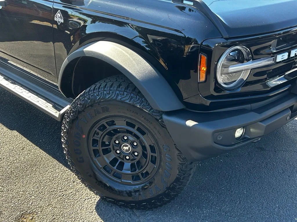 New 2026 Shadow Black Ford Outer Banks® image 2