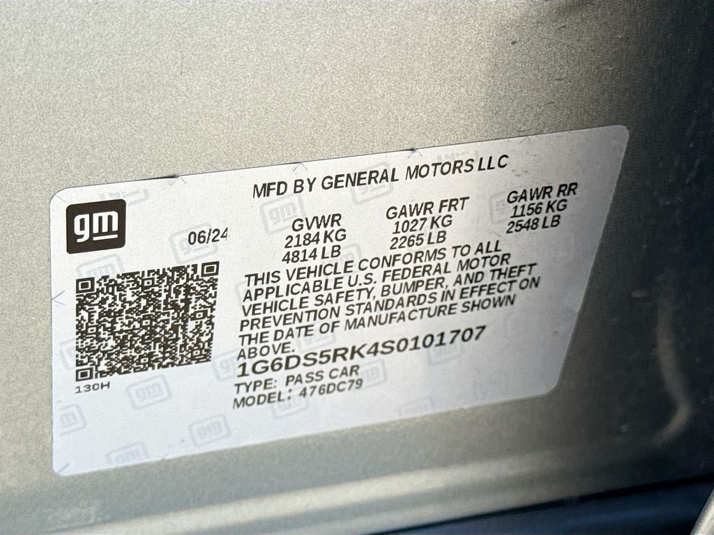 Used 2025 Silver Cadillac Premium Luxury image 35