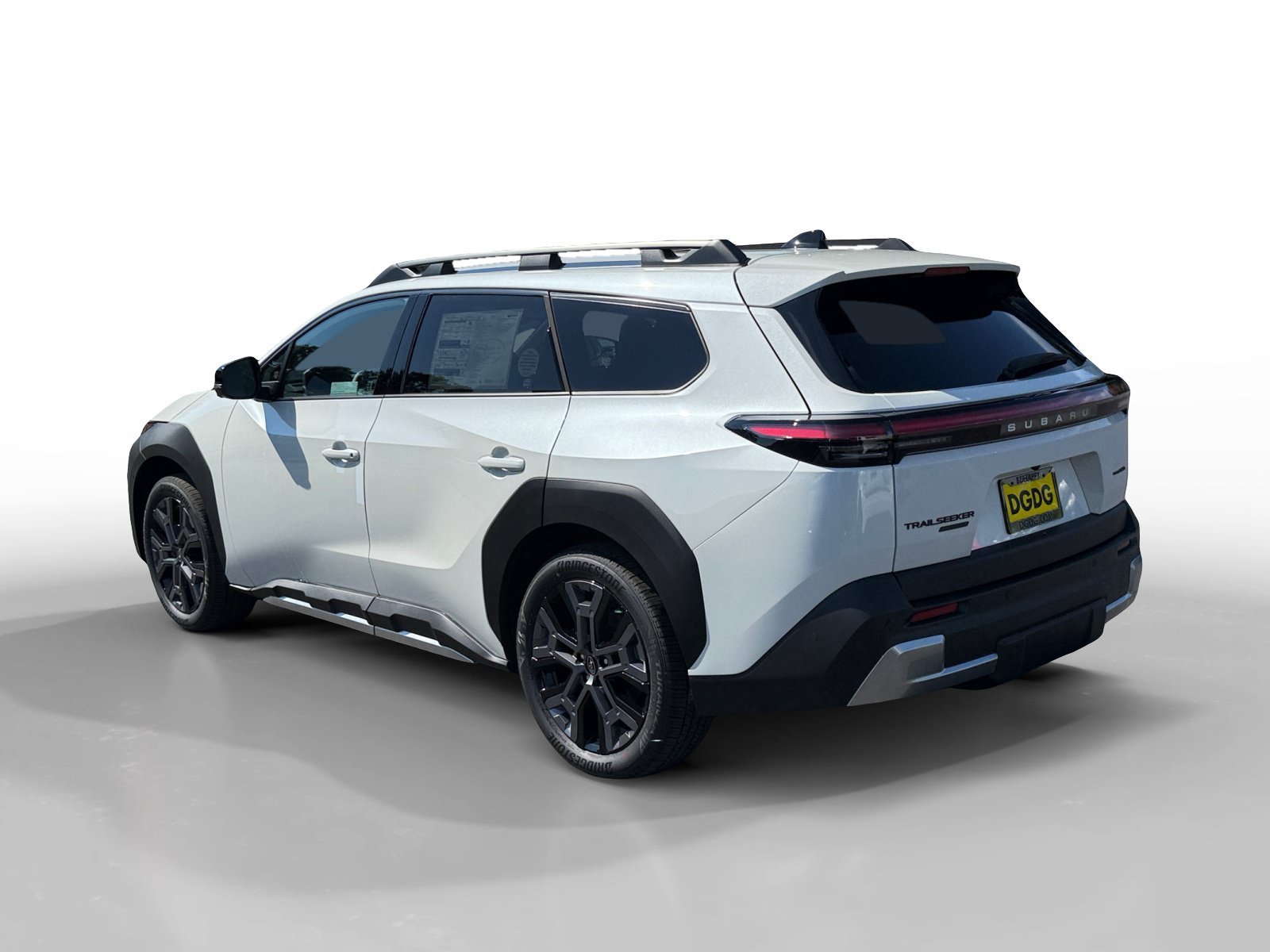 New 2026 CRYSTAL WHITE PEARL Subaru Limited image 3