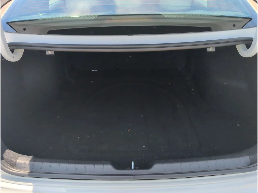 New 2025 Snow White Pearl Kia GT-Line Turbo image 35