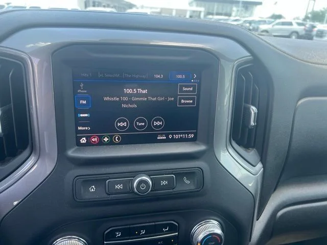 Used 2021  GMC Base image 39