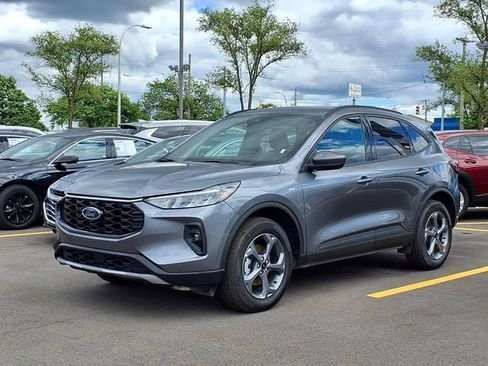 Used 2025 Gray Ford ST-Line Select image 1