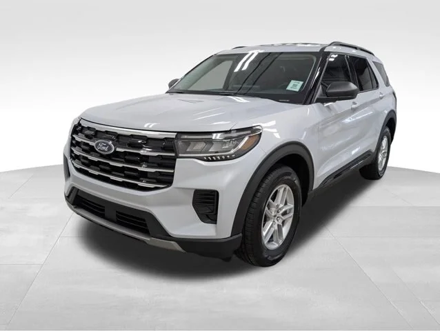 New 2026 Space White Metallic Ford Active image 48