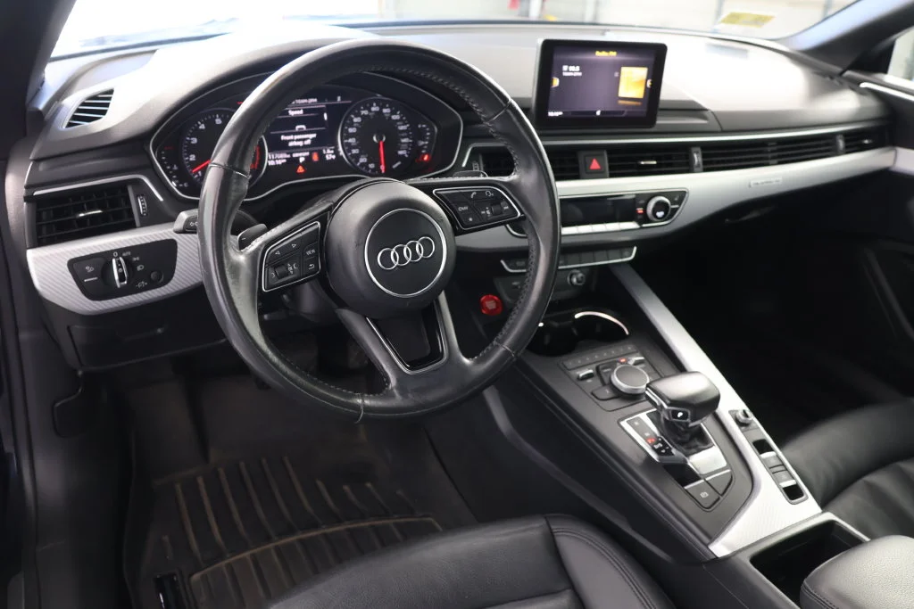 Used 2018 Moonlight Blue Audi 2.0T Premium image 2