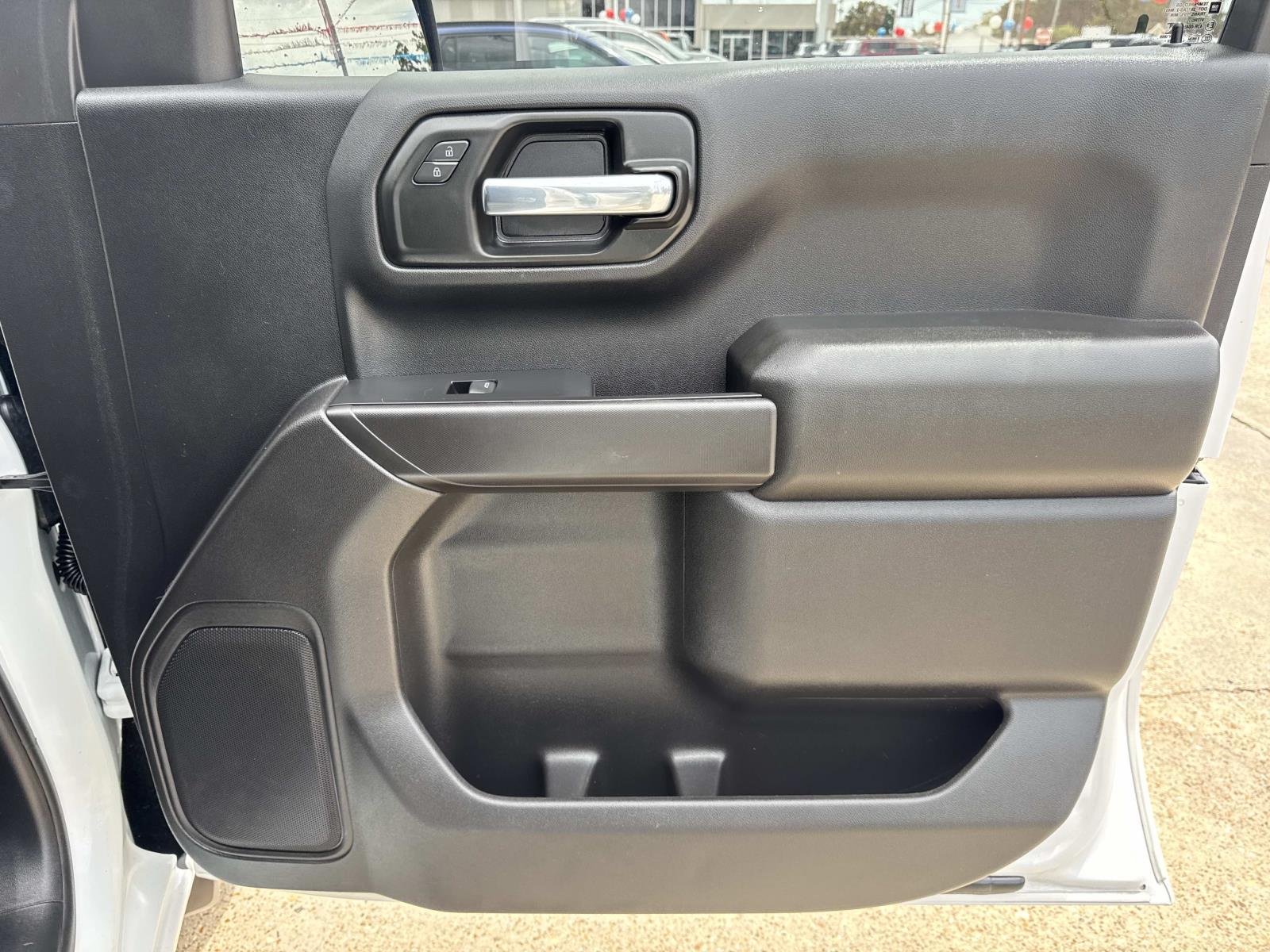 Used 2021 Summit White GMC  image 13
