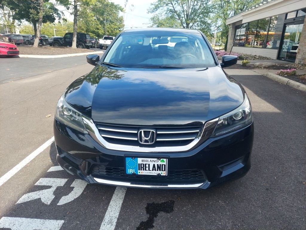Used 2013 Crystal Black Pearl Honda LX image 3