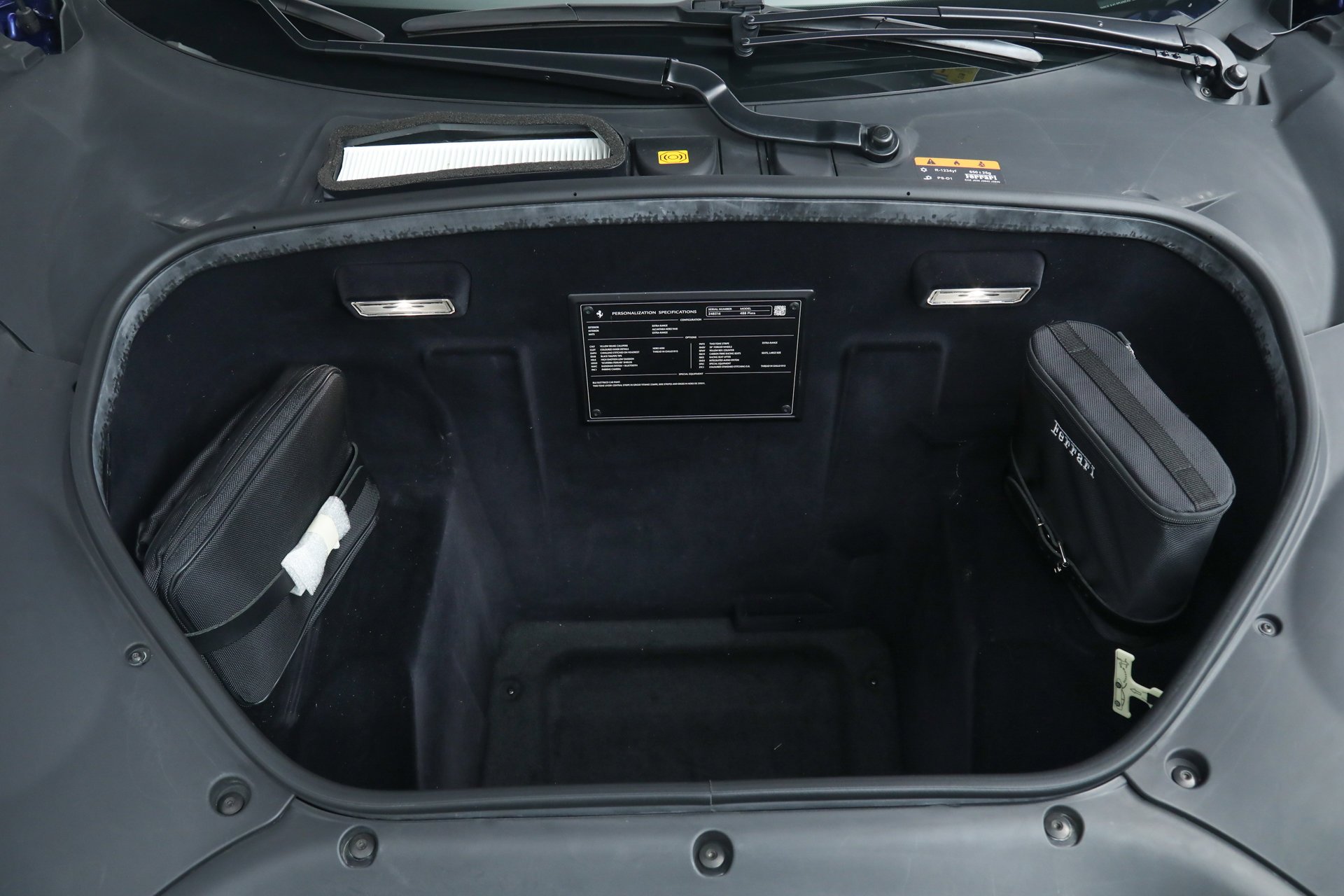 Used 2020 Blue Ferrari  image 37