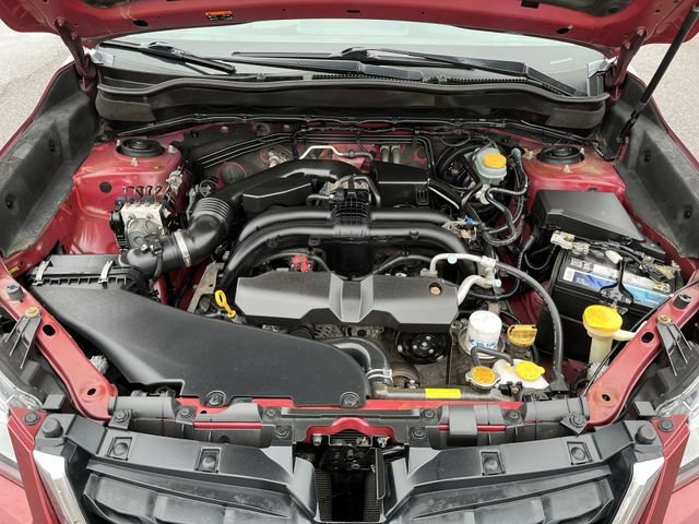 Used 2018  Subaru Premium image 19