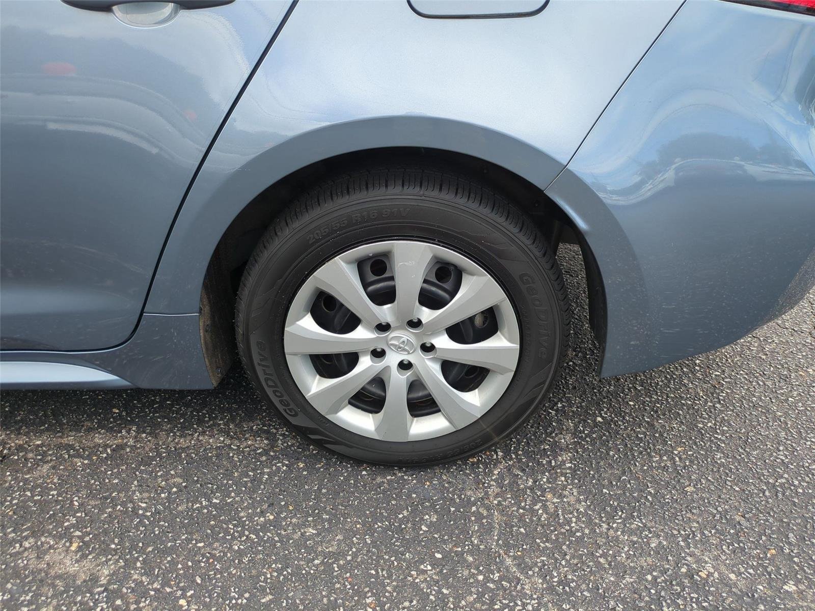 Used 2023 Celestite Toyota LE image 11