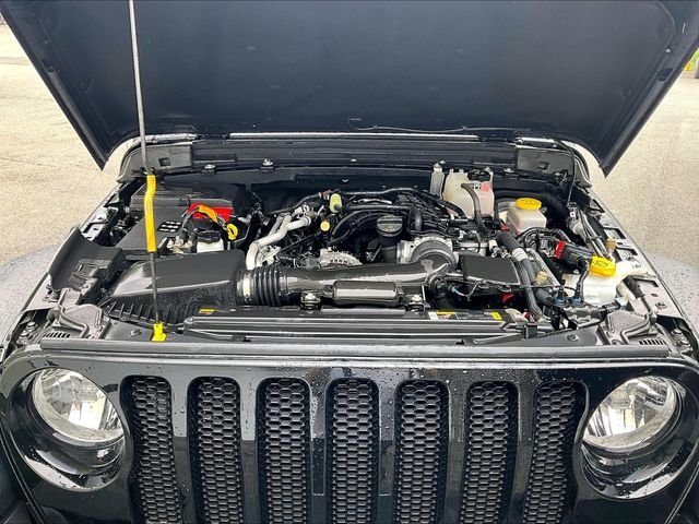 Used 2023 Black Jeep Sport image 10