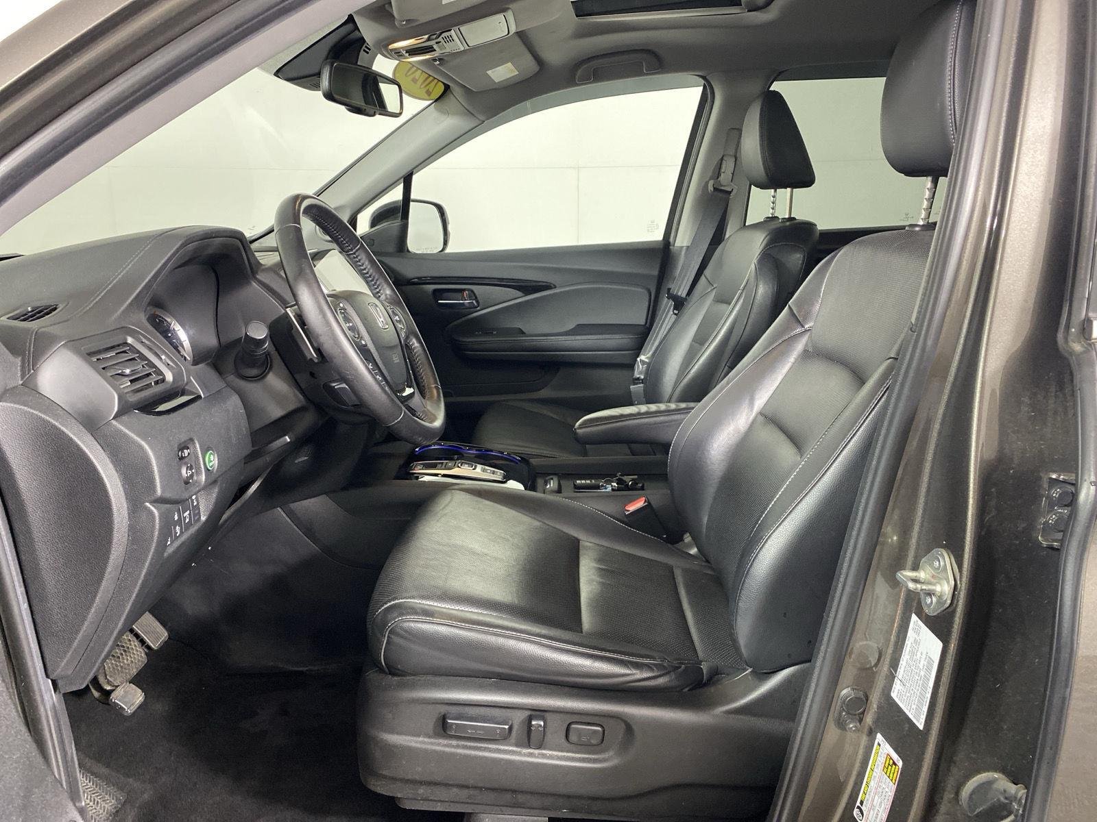 Used 2020 Pacific Pewter Metallic Honda RTL-E image 11