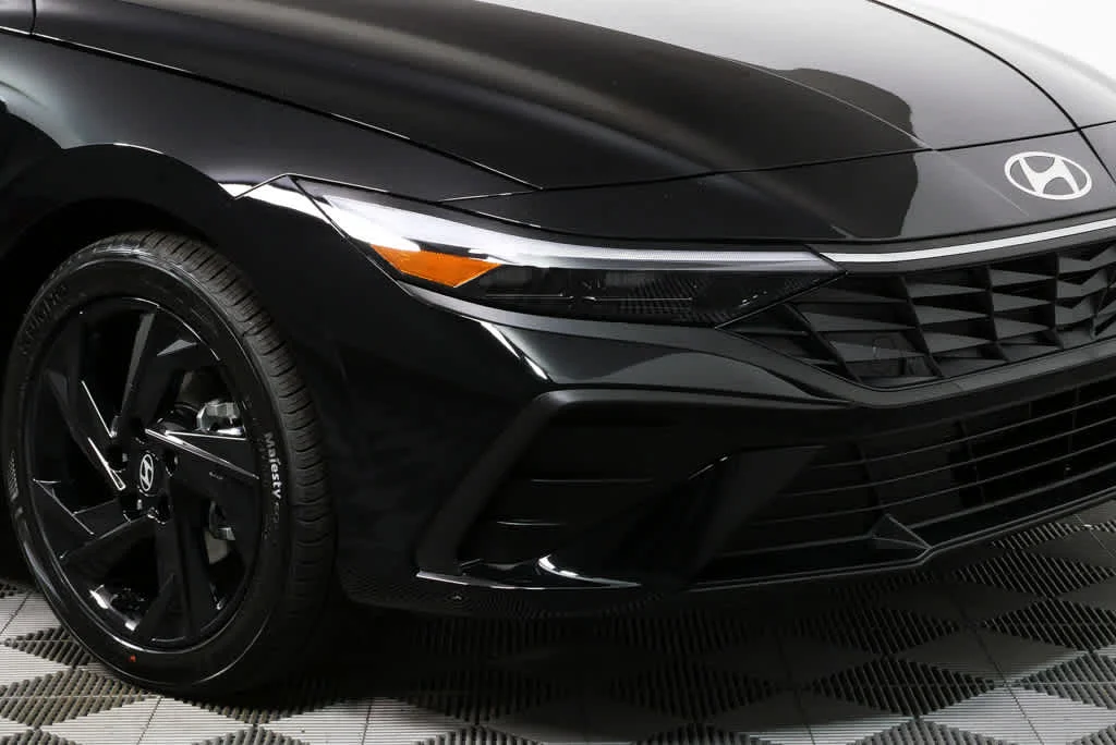 New 2026 Abyss Black Hyundai SEL Sport image 14