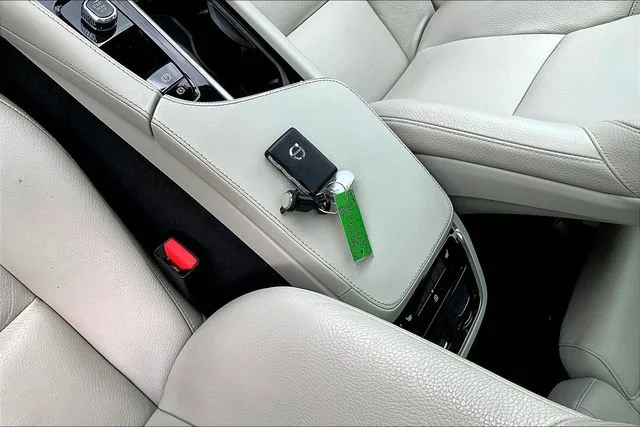 2023 Volvo XC90 Core - Photo 35