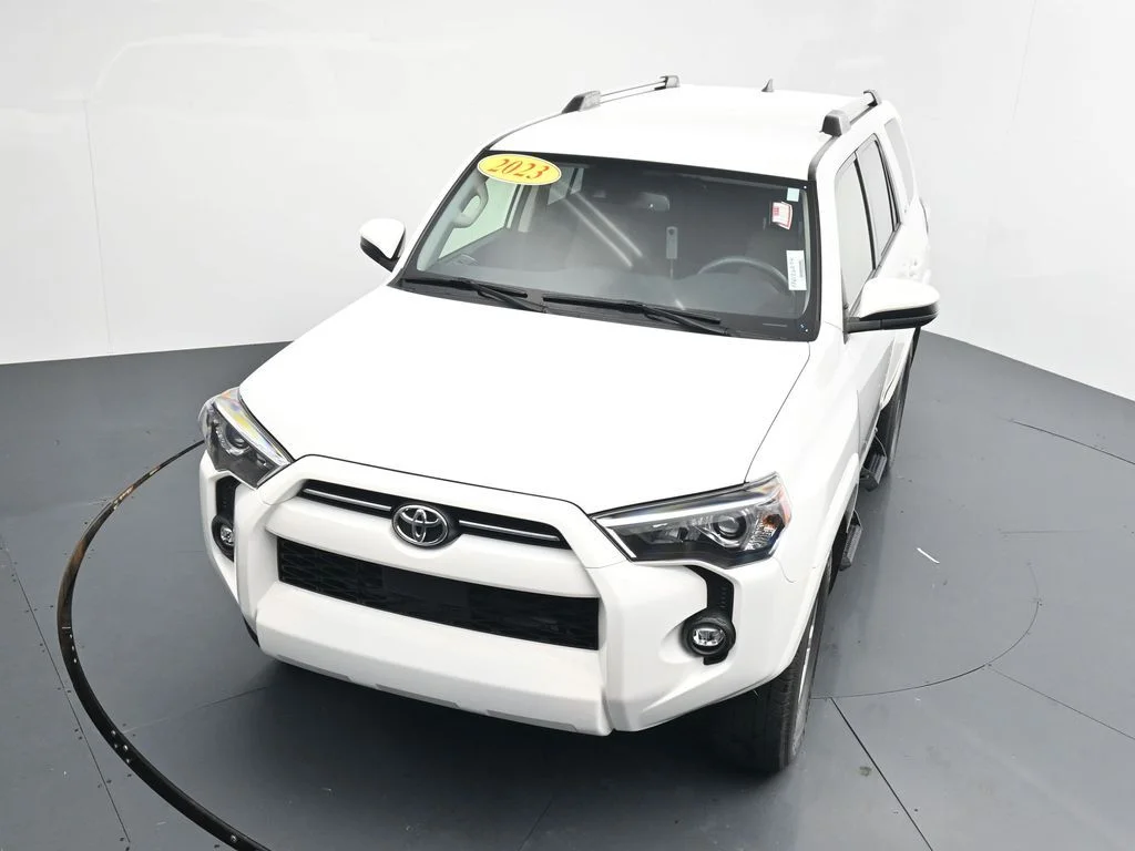 Used 2023 White Toyota SR5 image 21