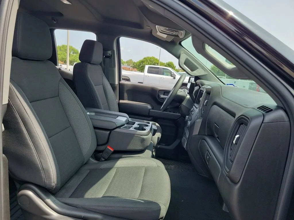 Certified Used 2026 Black Chevrolet Custom image 33