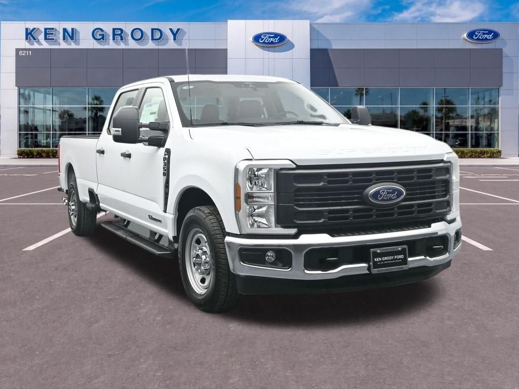 2026 Ford F-350 XL Crew Cab 8' Box SRW's photo