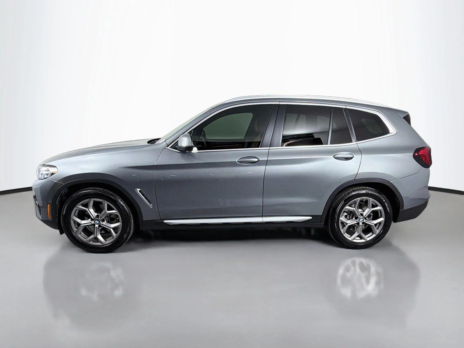 Certified Used 2023 Skyscraper Gray Metallic BMW xDrive30i image 9