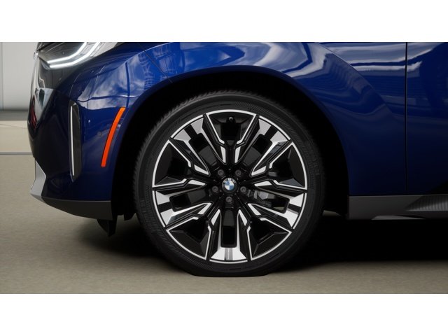New 2026 Tanzanite Blue II Metallic BMW  image 7