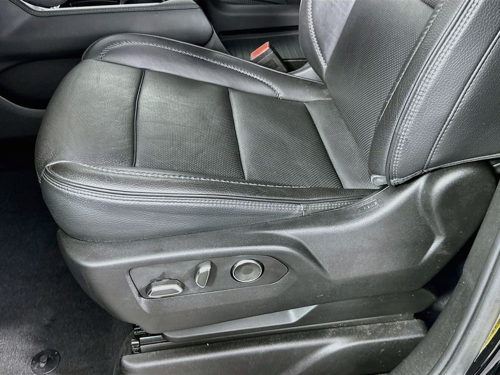 Used 2023 Onyx Black GMC Denali image 20