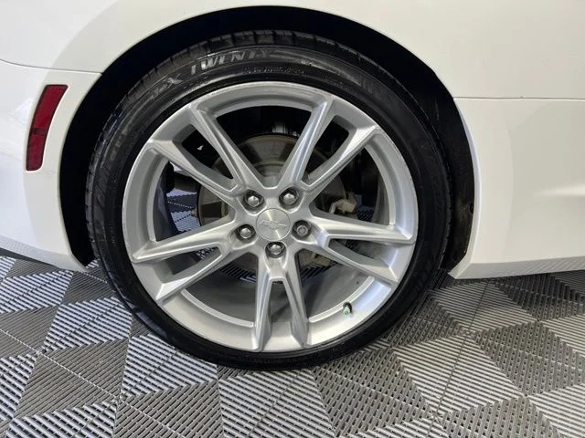 Used 2021 White Chevrolet 2LT image 37