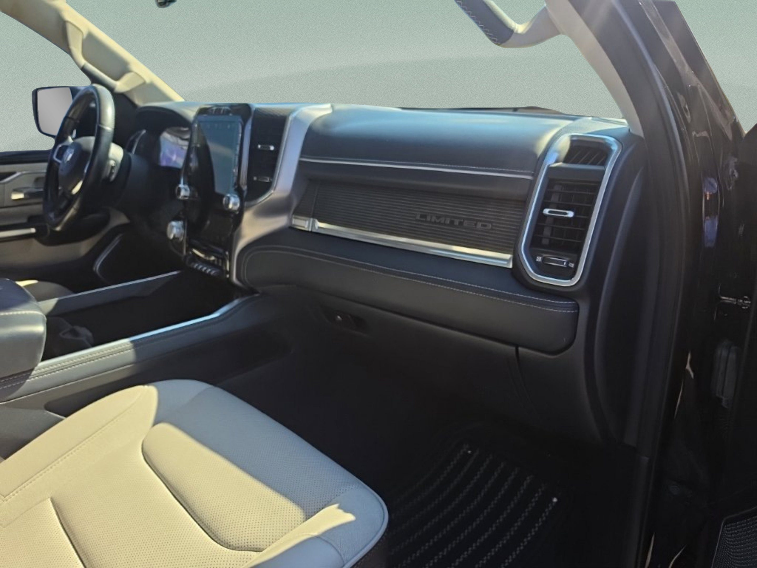 2022 RAM Ram 1500 Pickup Limited - Photo 28
