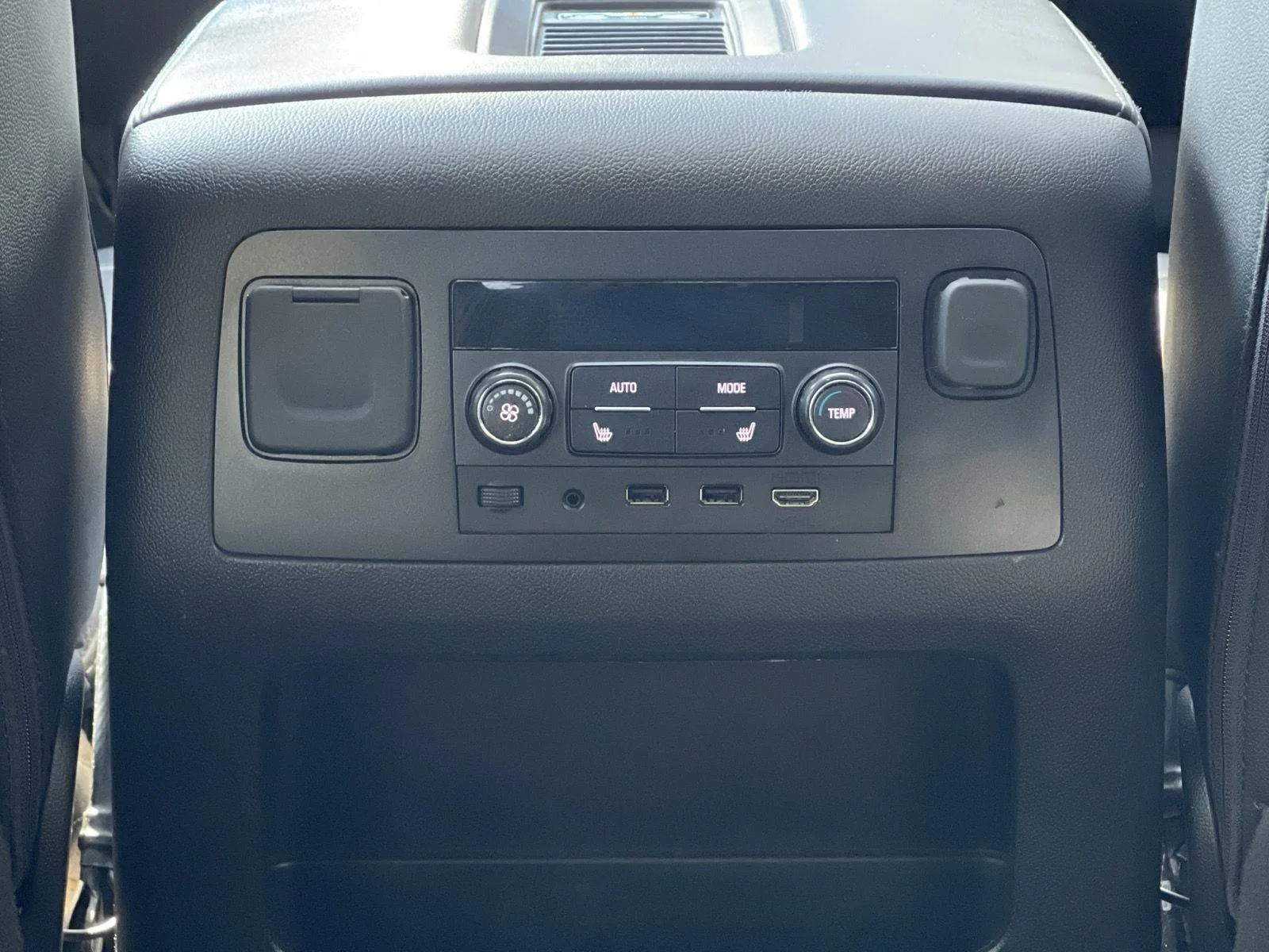 Used 2020 Black Chevrolet Premier image 41