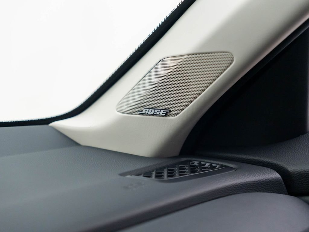 New 2026 Platinum White Pearl Honda Touring image 32