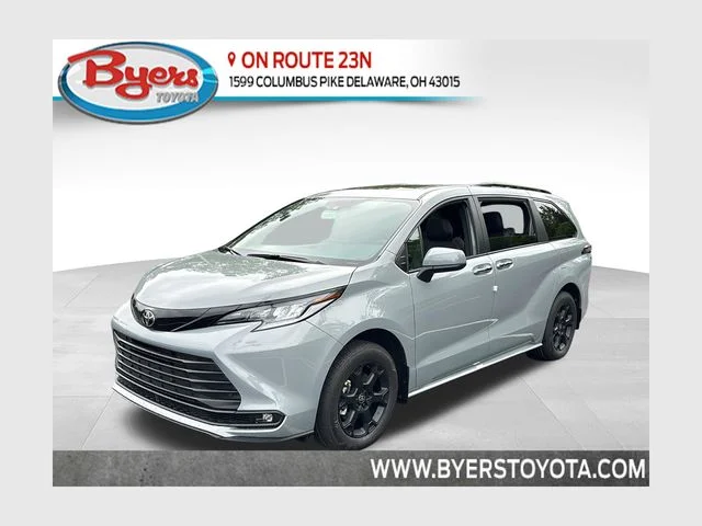2026 Toyota Sienna Woodland Edition Hybrid AWD's photo