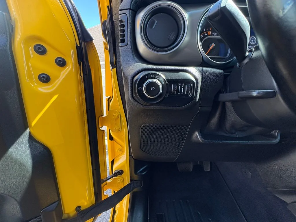 Used 2020 Yellow Jeep Unlimited Sport image 19