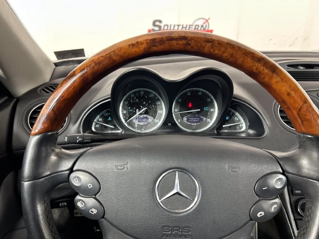 Used 2006 Gray Mercedes-Benz SL 500 image 12