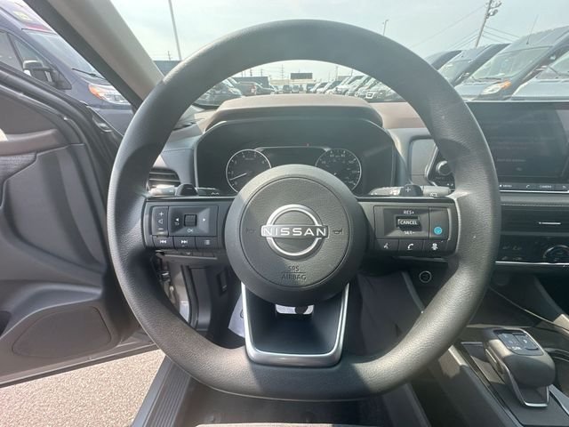Used 2023 Gun Metallic Nissan SV image 16