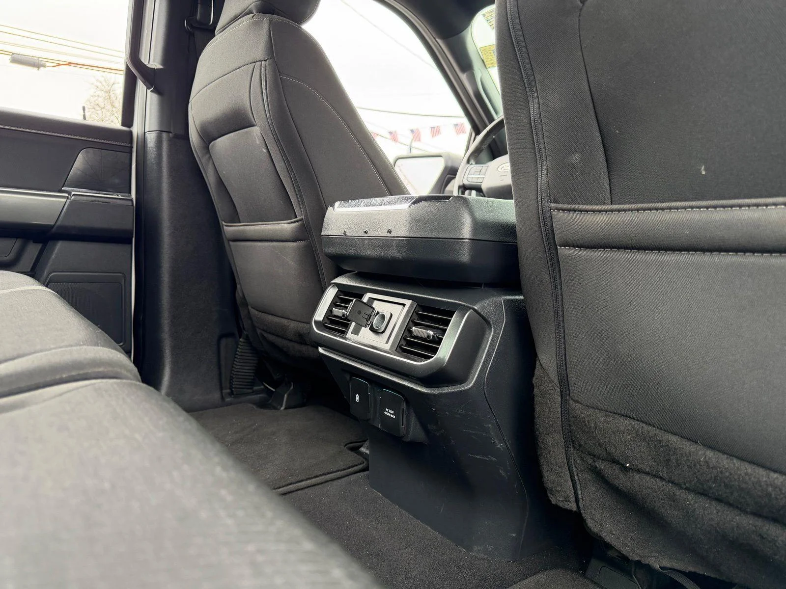 2023 Ford F-150 XLT - Photo 17