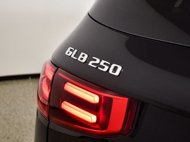 New 2026 Night Black Mercedes-Benz GLB 250 image 54