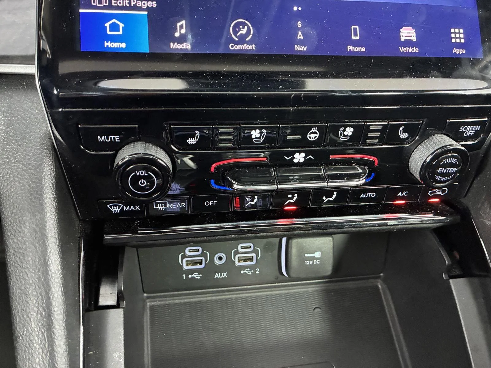Used 2023 Ember Pearlcoat Jeep Limited image 37