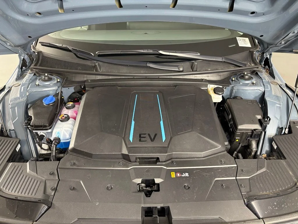 Used 2024 Blue Hyundai SEL image 45