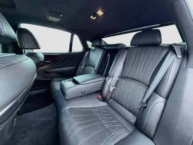 Used 2018 Silver Lexus LS 500 image 21