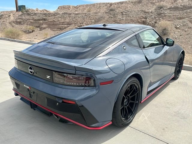 2025 Nissan Z NISMO - Photo 6