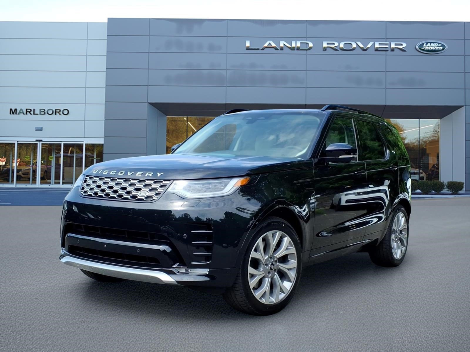 New 2026 Santorini Black Land Rover Gemini Edition image 1