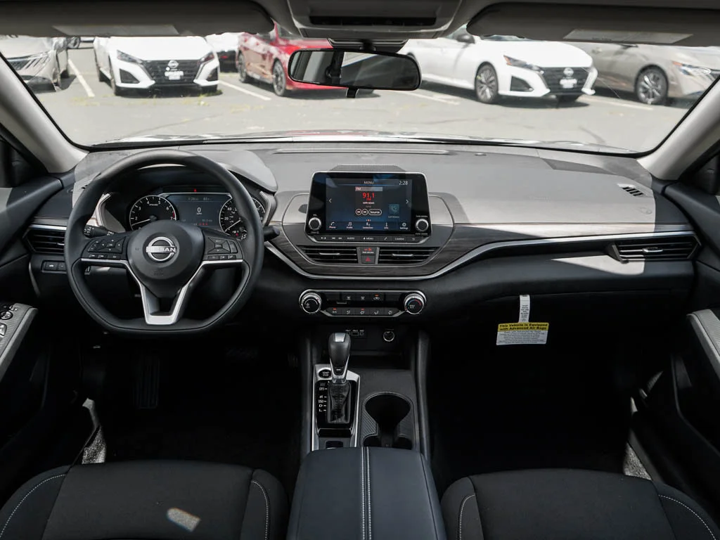 New 2026 Pearl White Tricoat Nissan 2.5 SV image 11