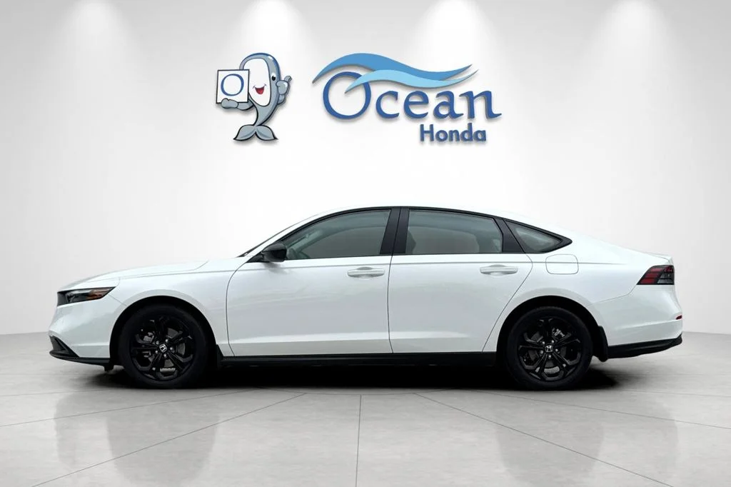 Used 2025  Honda SE image 7