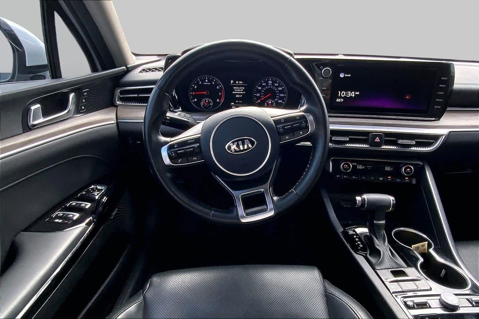 Used 2021 Glacial White Pearl Kia EX image 6