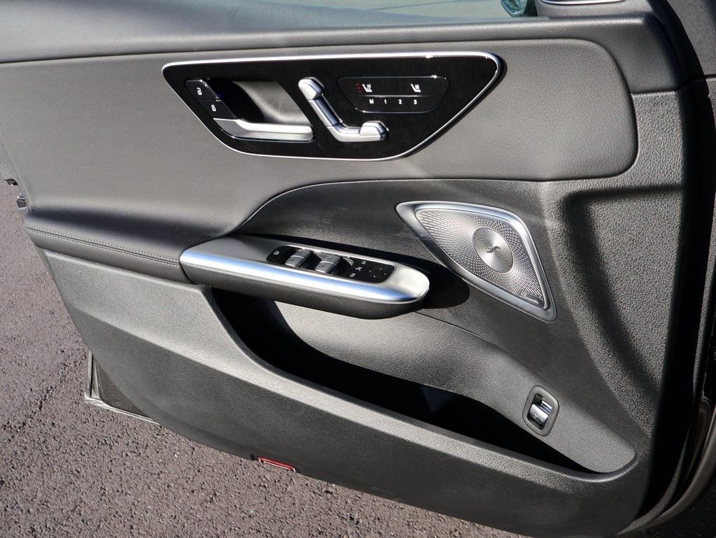 Used 2026 Graphite Gray Metallic Mercedes-Benz C 300 image 33