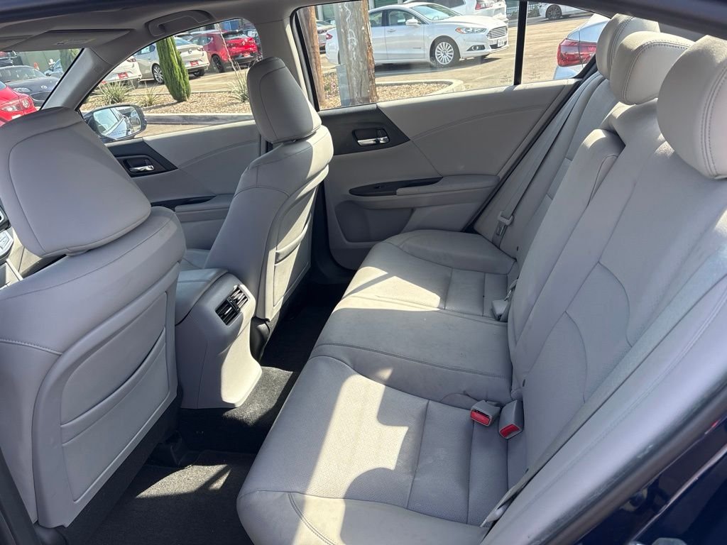 Used 2013  Honda EX-L image 12