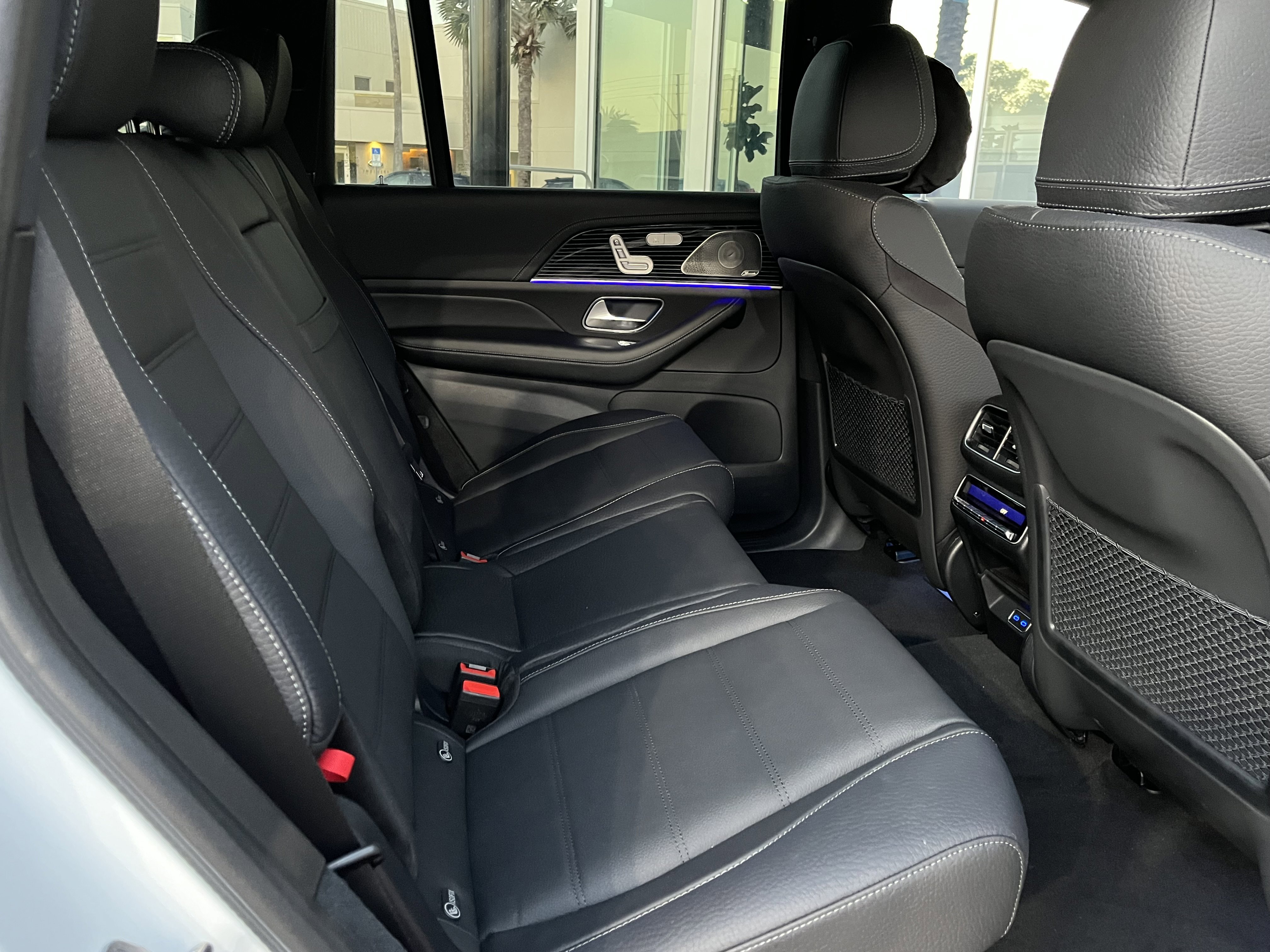 New 2026 MANUFAKTUR Moonlight White Magno Mercedes-Benz GLS 580 image 58