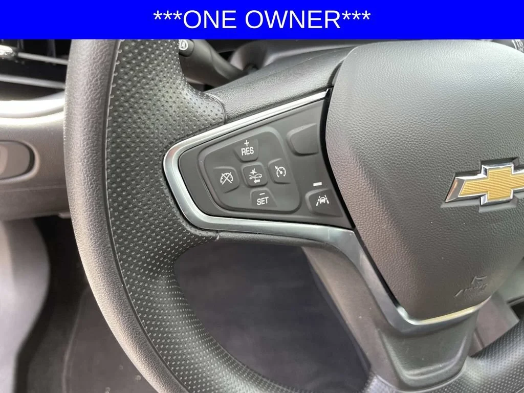 Used 2025 Sterling Gray Metallic Chevrolet 1LT image 20