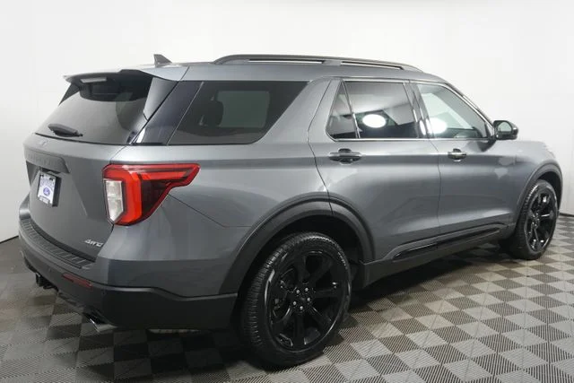 Certified Used 2023 Carbonized Gray Metallic Ford ST-Line image 3